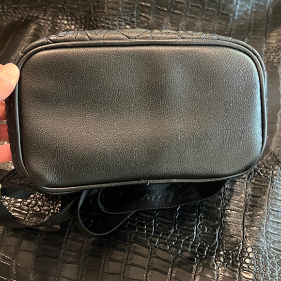 Betsey Johnson backpack - Picture 6 of 8